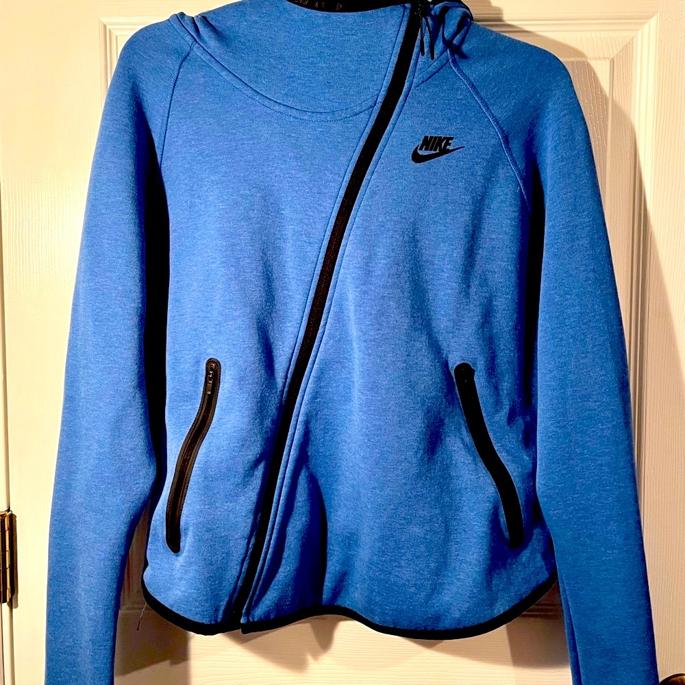 Nike Tech Fleece Cape Jacket